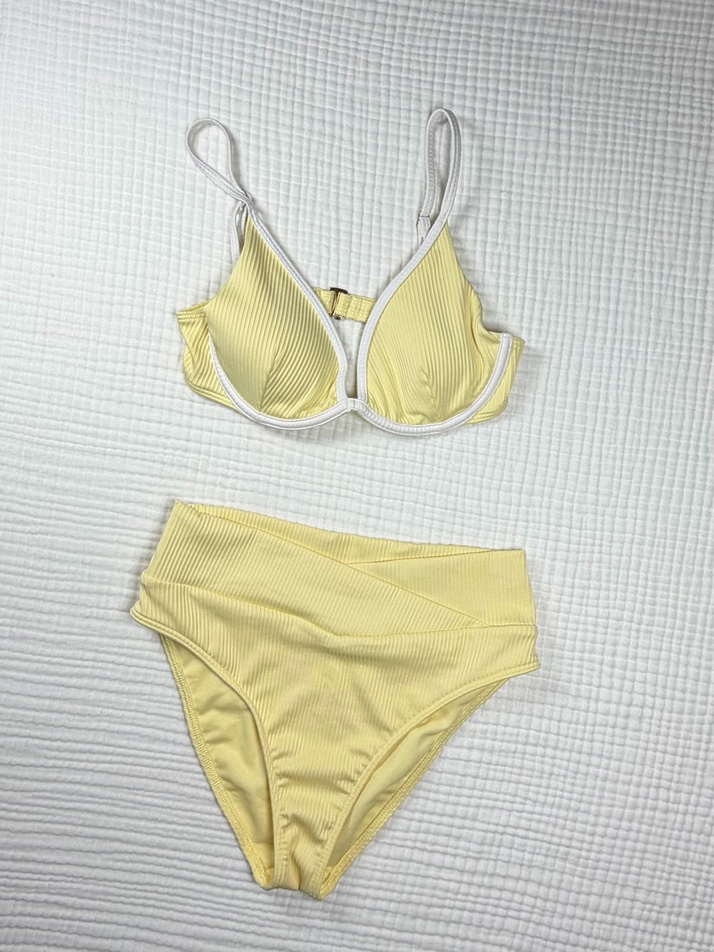 Hollister Butter Yellow Ribbed Padded Underwire Bikini Set Resort Wear Sz XS
